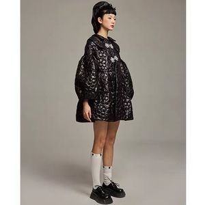 Black cotton-padded  jacket ball gown style